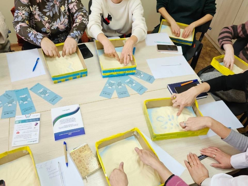 Презентація Всеукраїнської програми ментального здоров’я «Ти як?» та проведення арт-терапії методом спонтанного малювання манкою