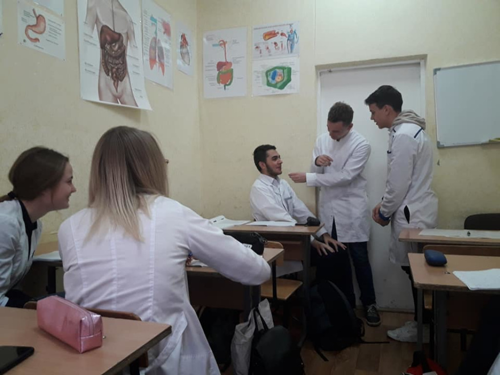 Виховний захід «At the Dentist»