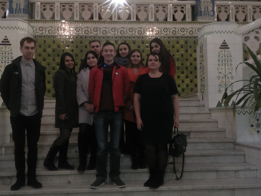 Екскурсія в Полтавський краєзнавчий музей імені Василя Кричевського