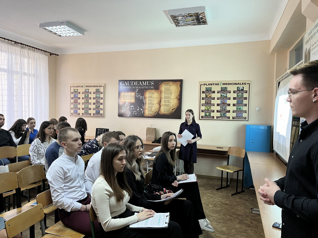 Про роботу СЕКЦІЇ ФІЛОЛОГІЇ І ГУМАНІТАРНИХ НАУК,  ПІДСЕКЦІЇ ІНОЗЕМНИХ ТА ЛАТИНСЬКОЇ МОВ