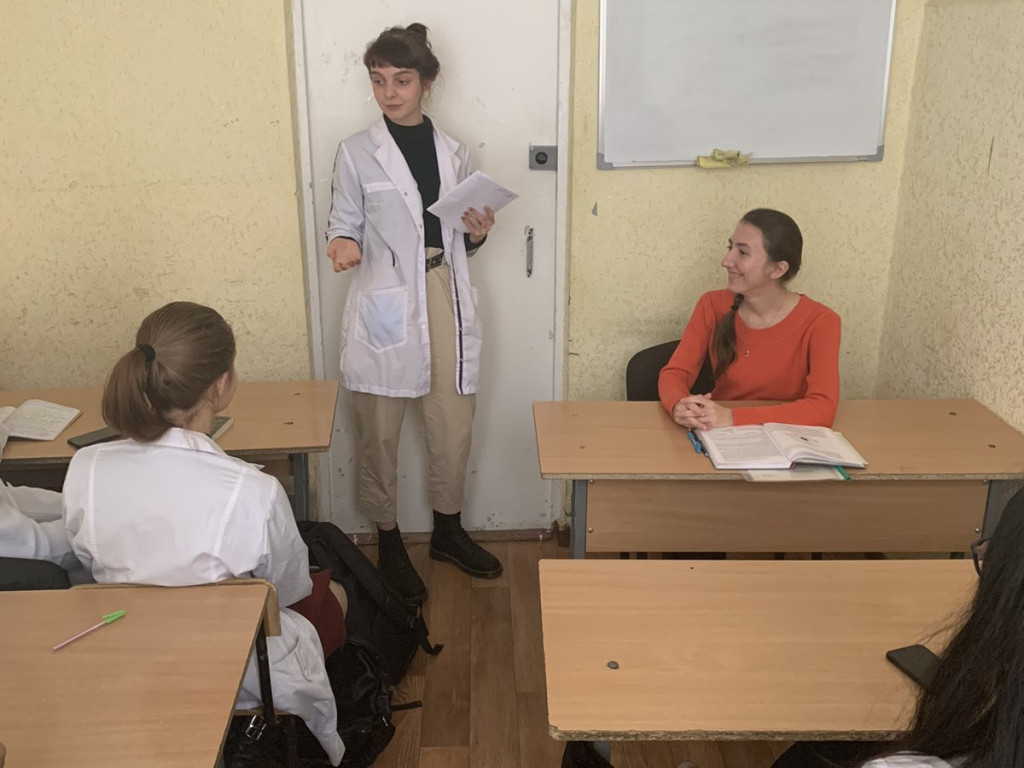 Виховний захід "Терни й троянди творчості Оскара Вайлда"