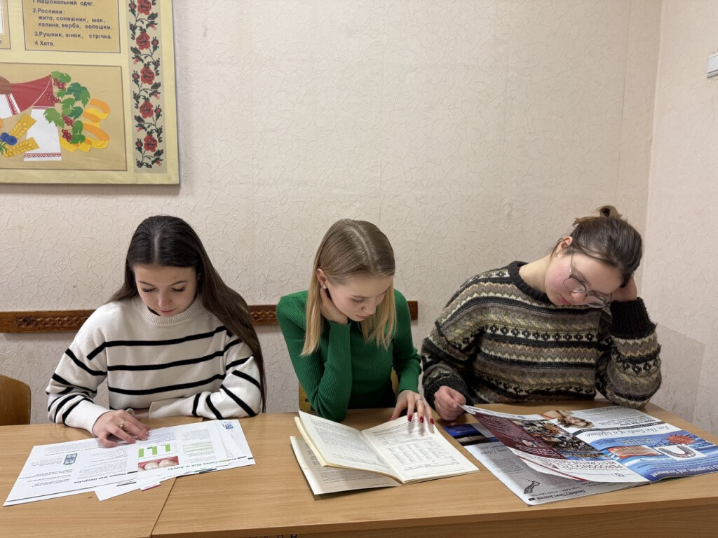 Медичний дискурс: мета, учасники та контекст. Взаємозв’язки й відмінності з науковим та іншими дискурсами