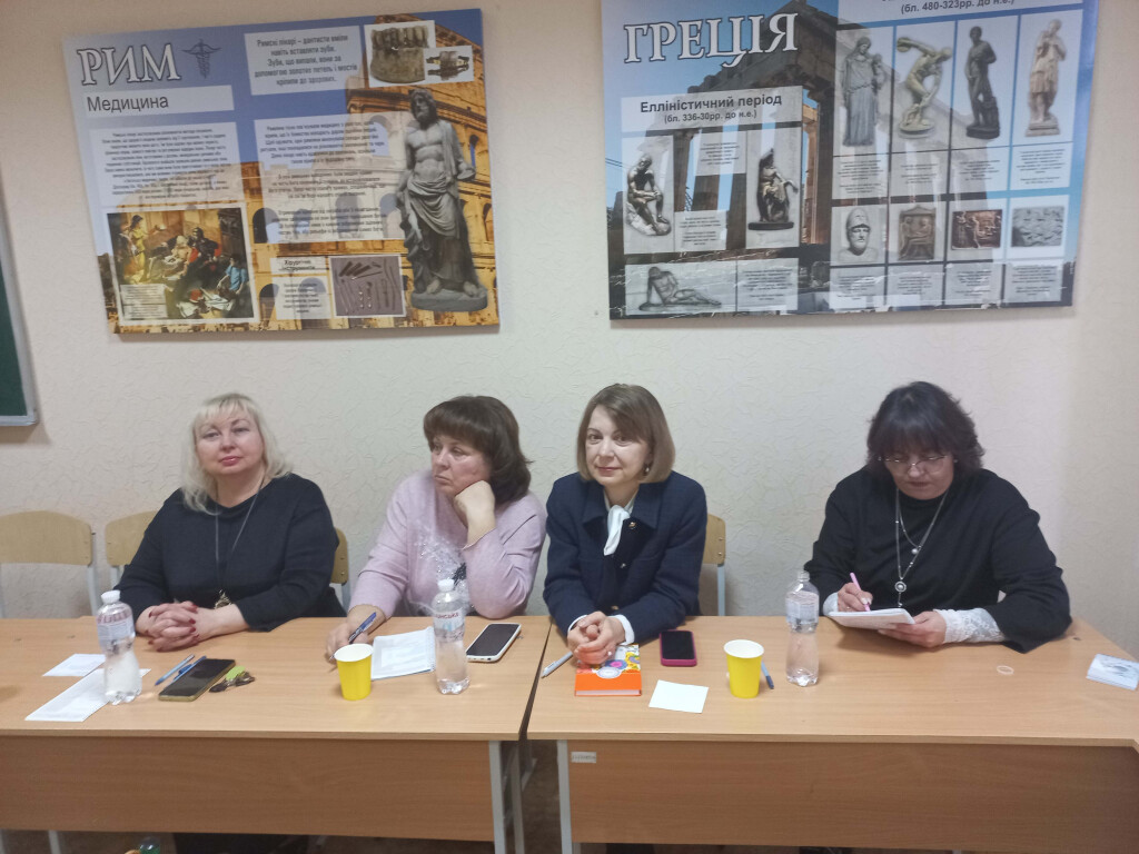 Про роботу СЕКЦІЇ ФІЛОЛОГІЇ І ГУМАНІТАРНИХ НАУК,  ПІДСЕКЦІЇ ІНОЗЕМНИХ ТА ЛАТИНСЬКОЇ МОВ