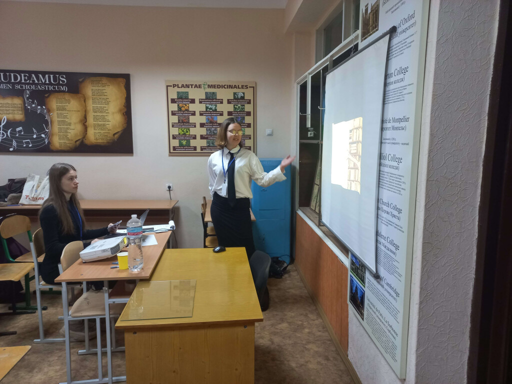 Про роботу СЕКЦІЇ ФІЛОЛОГІЇ І ГУМАНІТАРНИХ НАУК,  ПІДСЕКЦІЇ ІНОЗЕМНИХ ТА ЛАТИНСЬКОЇ МОВ