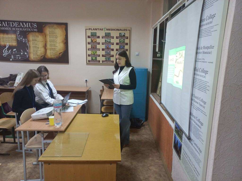 Про роботу СЕКЦІЇ ФІЛОЛОГІЇ І ГУМАНІТАРНИХ НАУК,  ПІДСЕКЦІЇ ІНОЗЕМНИХ ТА ЛАТИНСЬКОЇ МОВ