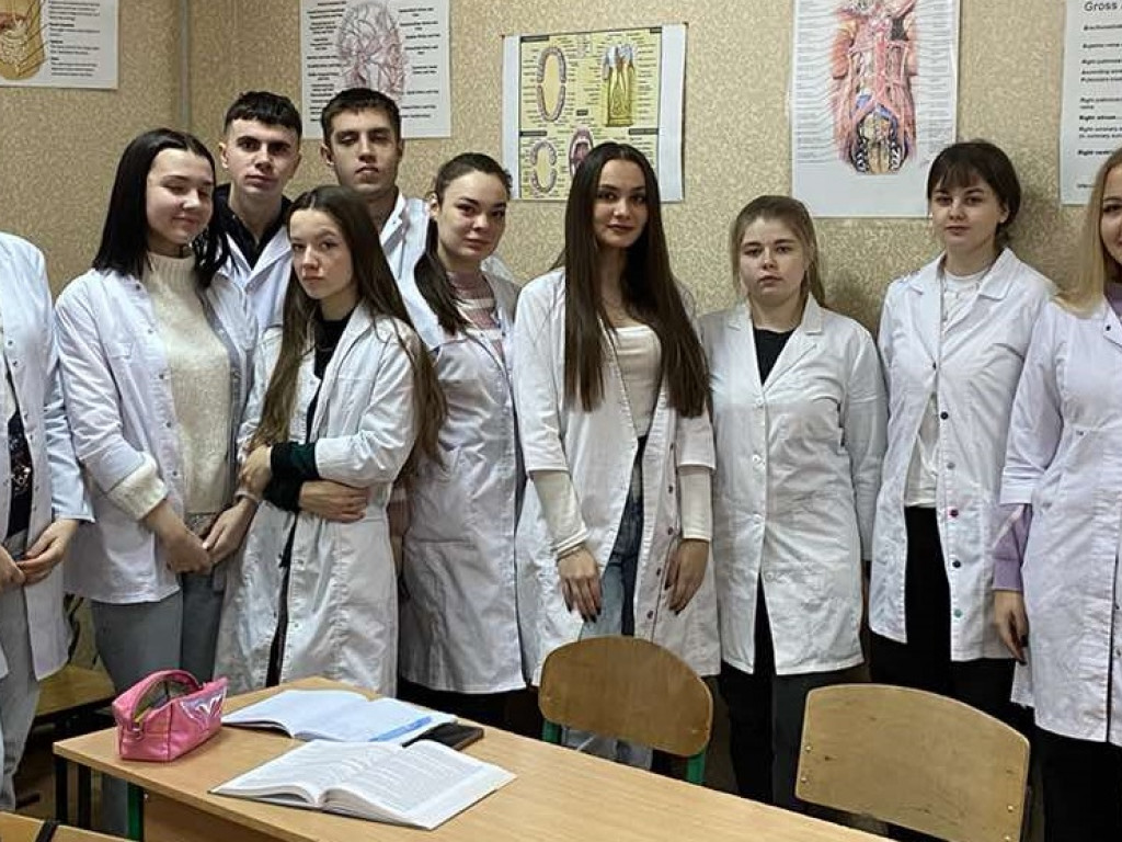 До Міжнародного дня боротьби за скасування рабства (International Day for the Abolition of Slavery)