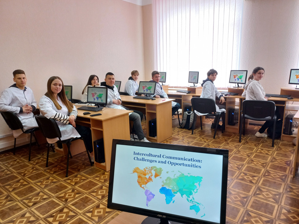"Intercultural Communication: Challenges and Opportunities"