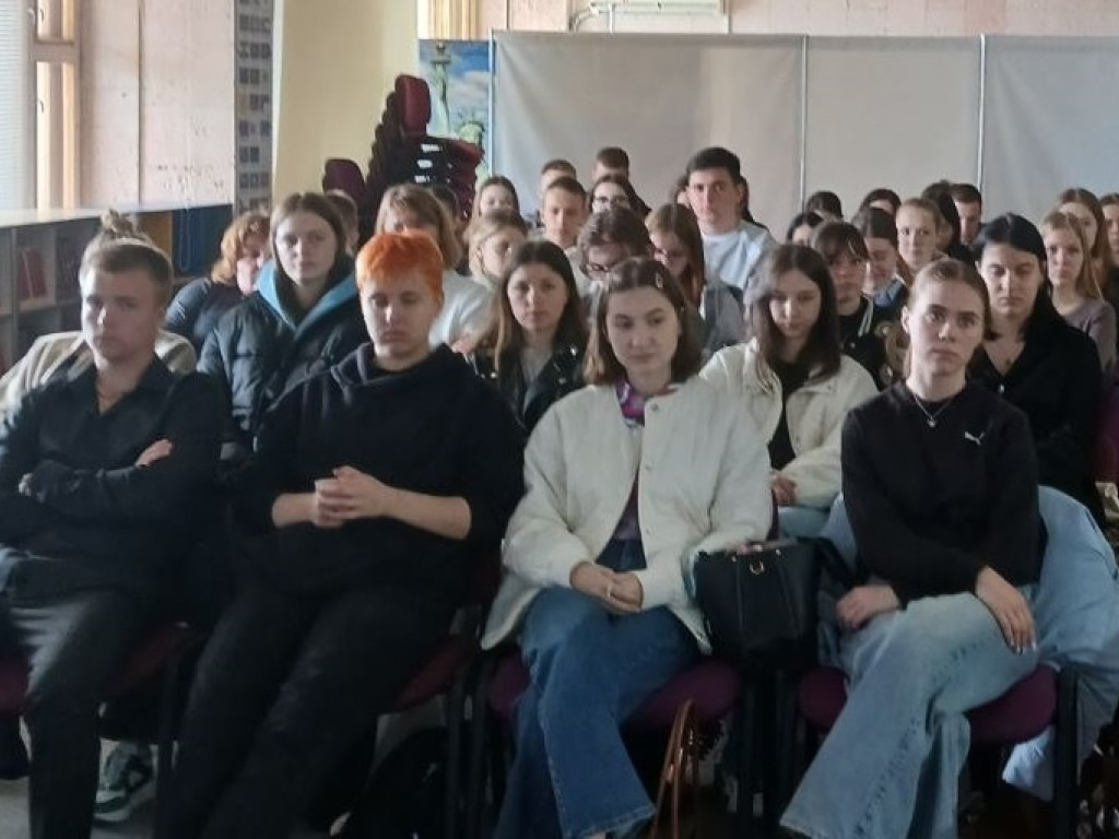Історія суфражизму та боротьби за права жінок в Україні.