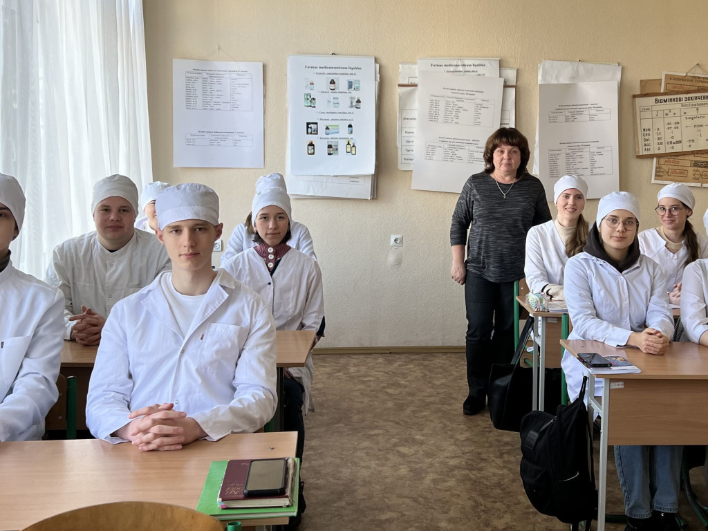 До Дня Державного Герба України