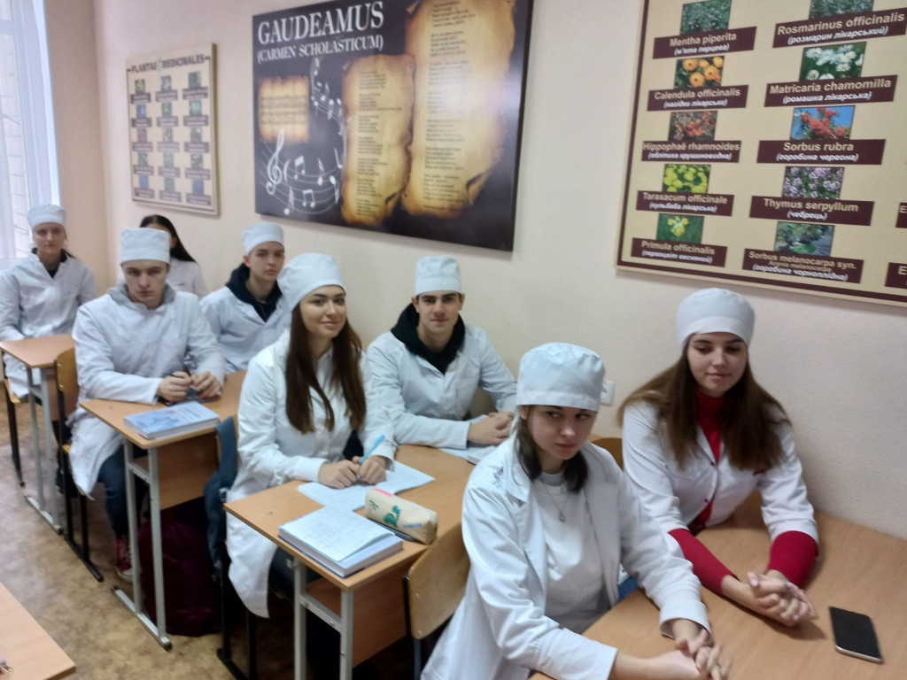 До Міжнародного дня боротьби за ліквідацію насильства щодо жінок