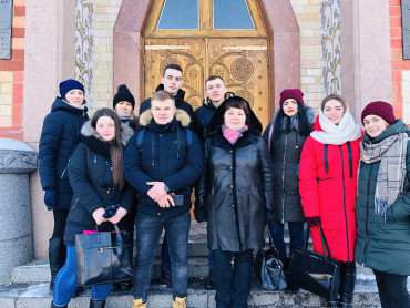 Екскурсія в Полтавський краєзнавчий музей імені Василя Кричевського.