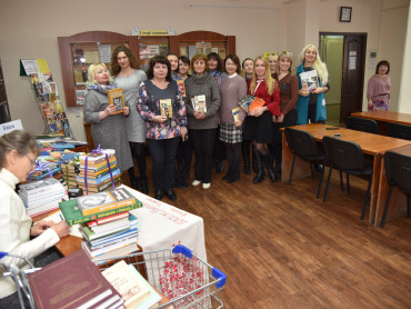 «Подаруй книгу бібліотеці Академії!» (International Book Giving Day)