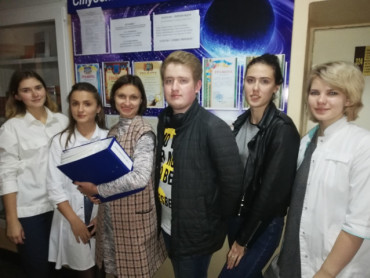 Засідання студентського наукового гуртка підсекції "Англійська мова"